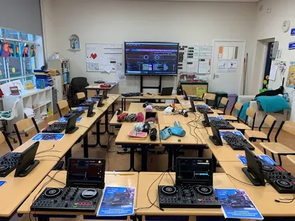 DJ School International