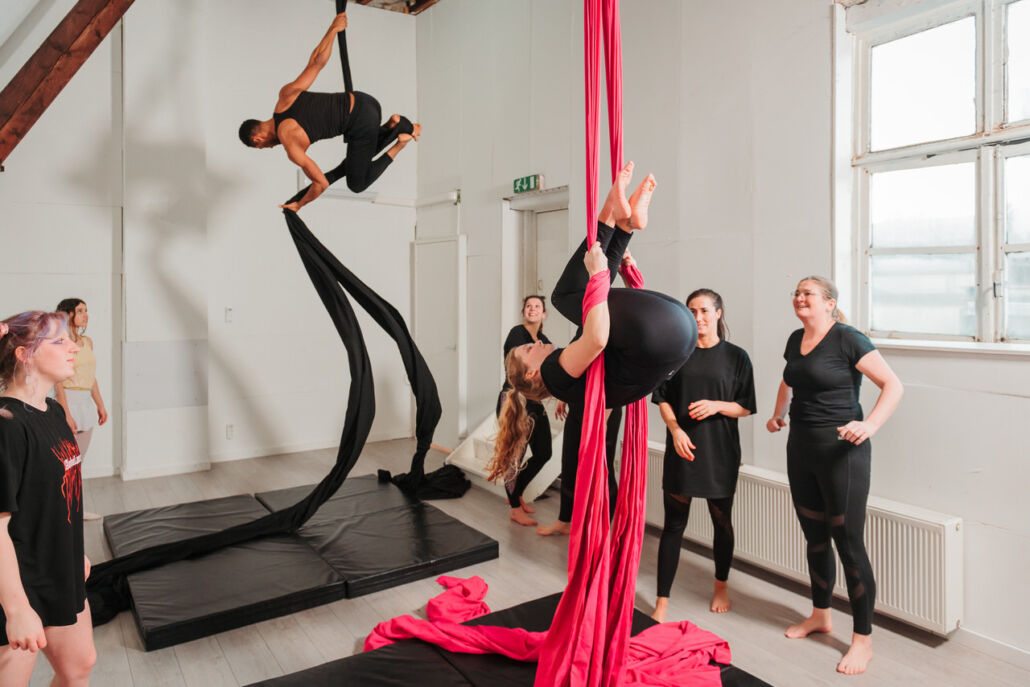 Proefles Aerial silk